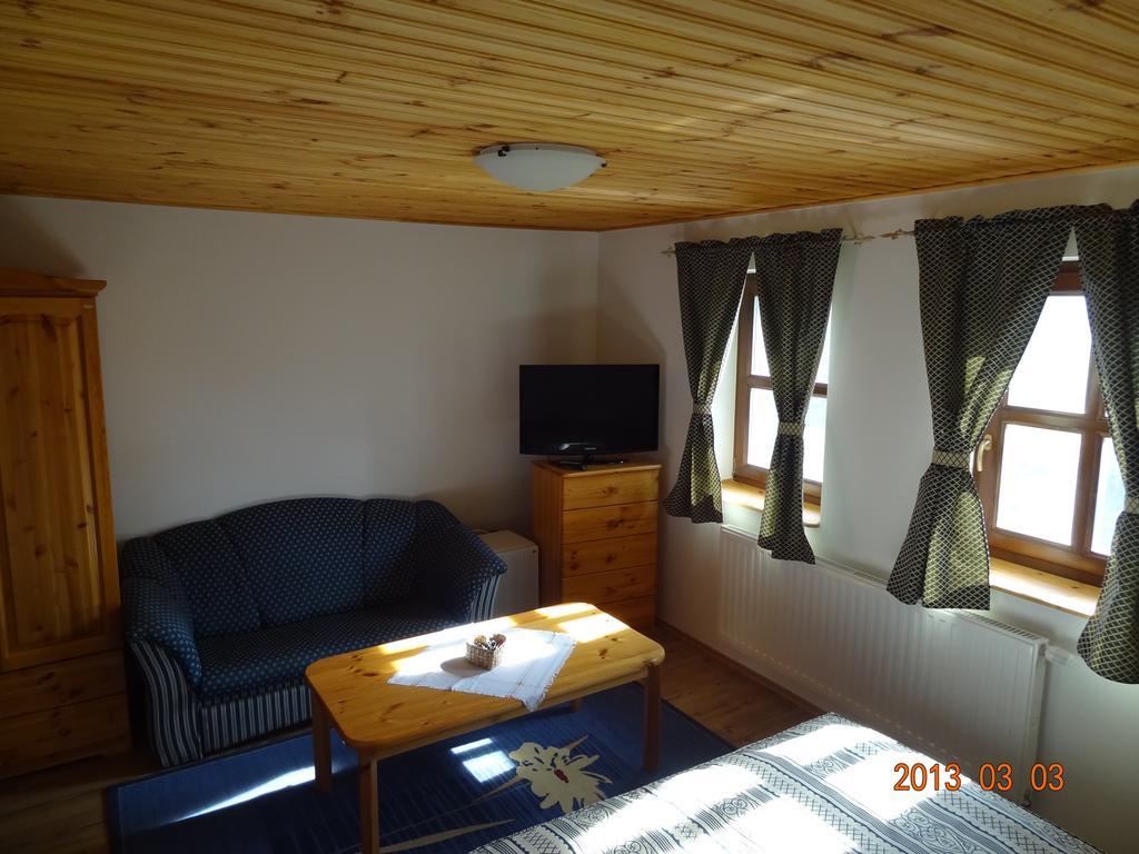 Szél Fiai Fogadó Nyúl Chambre photo